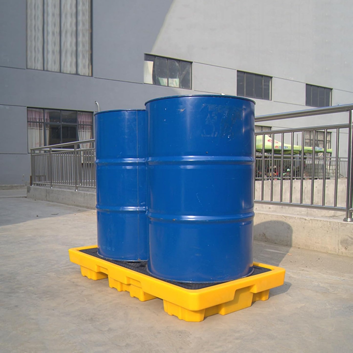 Drum Containment Spill Pallet, Industrial Nestable Oil Drums Leak-Proof Tray, Garage Storage Detachable Anti Slip Polyethylene Platform with Drain (Color : Yellow-5 Pack, Size : 26.2"x14.2"x