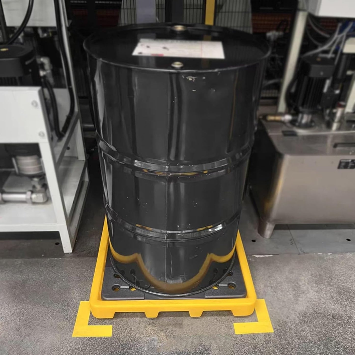 Drum Containment Spill Pallet, Industrial Nestable Oil Drums Leak-Proof Tray, Garage Storage Detachable Anti Slip Polyethylene Platform with Drain (Color : Yellow-2 Pack, Size : 26.6"x26.6"x